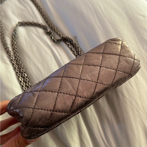 Chanel AUTHENTIC Pewter 2.55 Reissue Mini 224 Double Flap Bag Ruthenium Hardware - Picture 7 of 11